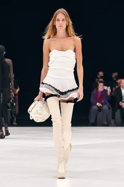 Look 73